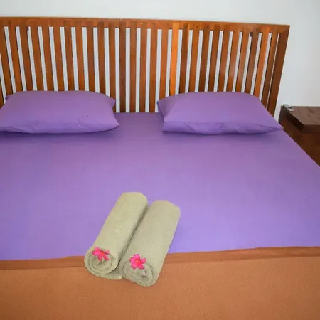 Safsia Homestay Toyapakeh Exterior photo