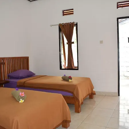 Safsia Homestay Toyapakeh Exterior photo