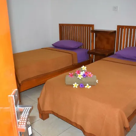 Safsia Homestay Toyapakeh Exterior photo